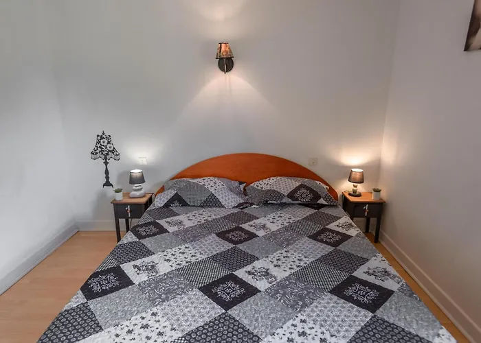 Vakantiehuis L Aiguillou Besse (Dordogne)